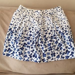 Floral pleated skirt with pockets